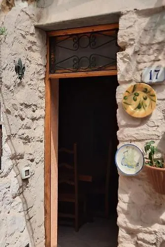 Casa Sant'andrea 度假居 *